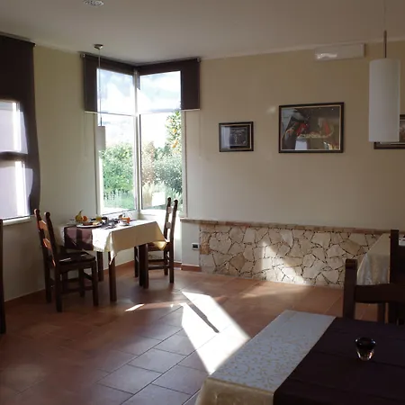 Valentina Bed & Breakfast 4*