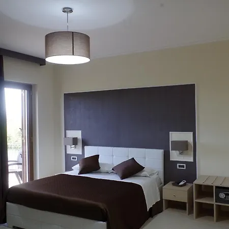 Valentina Bed & Breakfast 3*