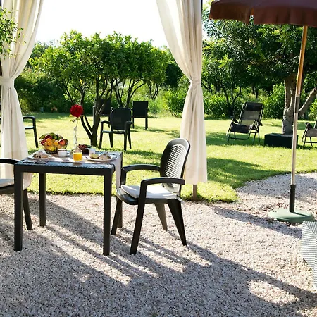 Valentina Bed & Breakfast 3*